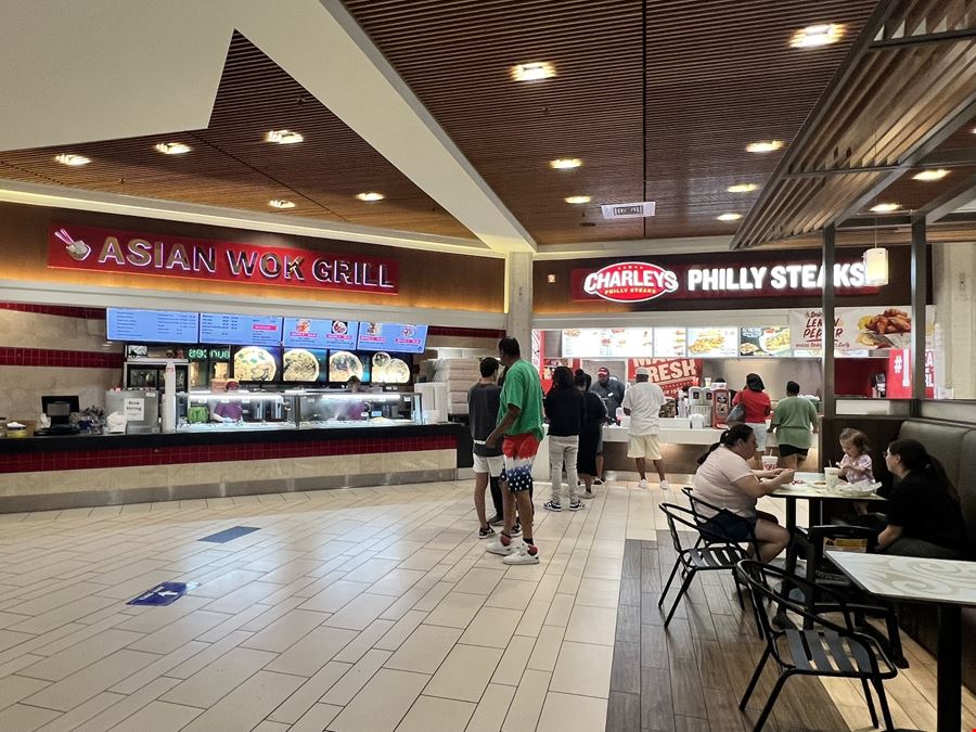 Acadiana Mall For Lease