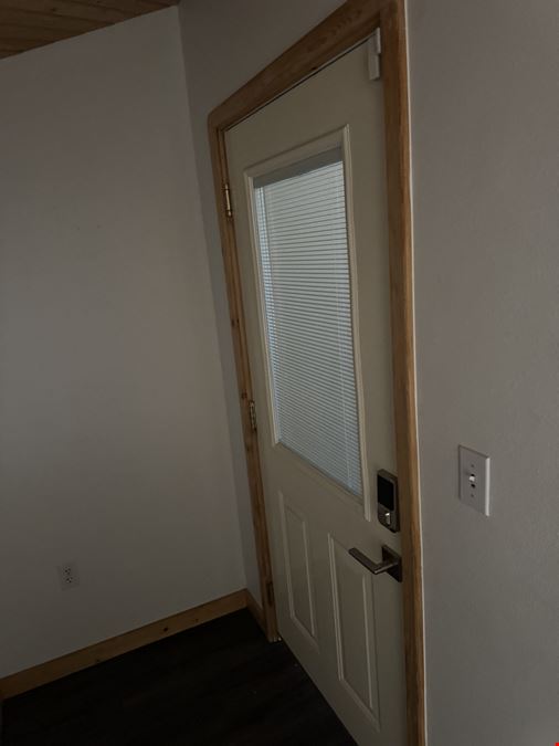 323 24th Street W