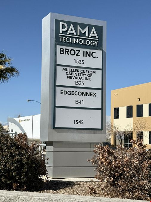 LAS VEGAS OFFICE/WAREHOUSE/R&D FOR SUBLEASE - High Image Freestanding ±30,467 Sf - 100% HVAC Flex/Industrial
