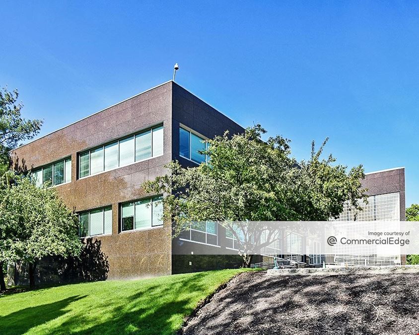 1500 Valley Road