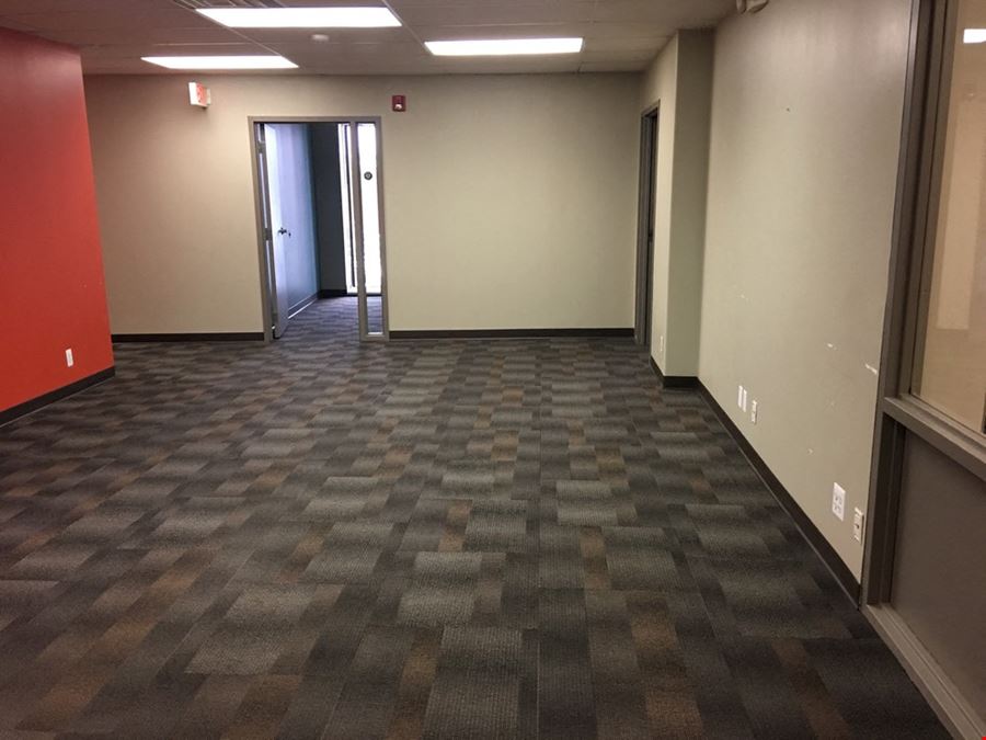 30 E Canfield