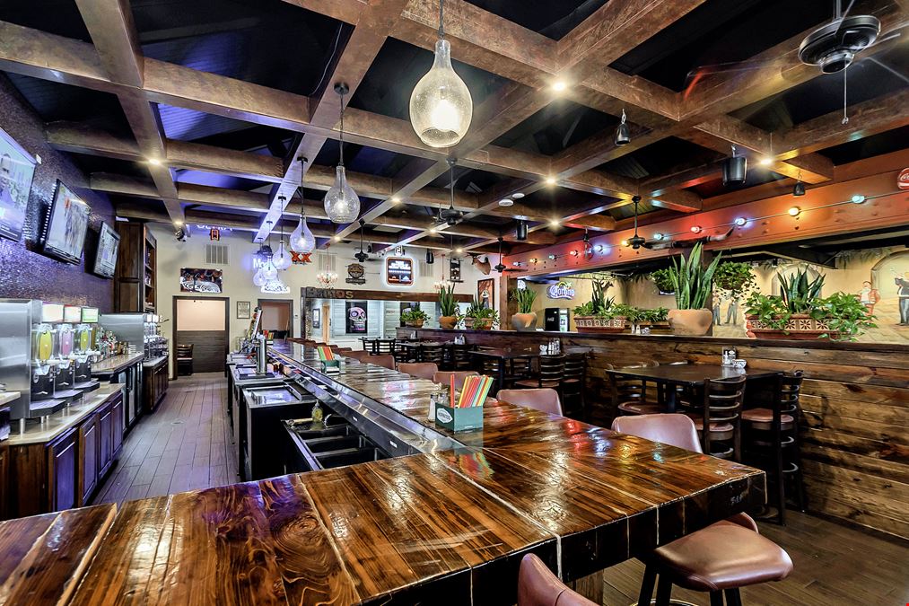 Restaurant/Bar with Covered Patio