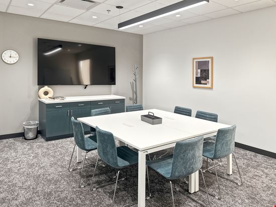 Regus - Sun City - West Palmeras Dr