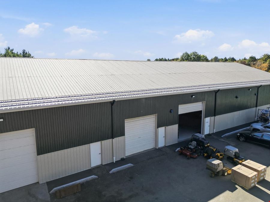 1,800 sf Industrial/ Contractor Space for Lease in Rowley, MA 