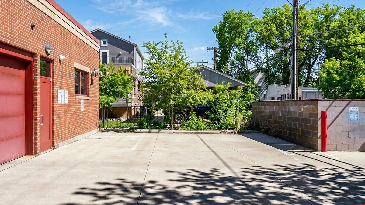 2034 Pearl St #102