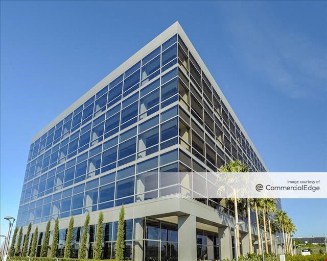 Santa Clara Gateway - 2755 Great America Way