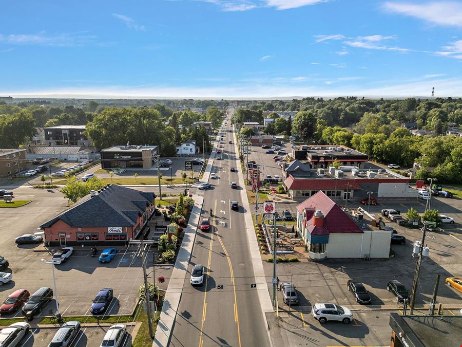 5 Papineau