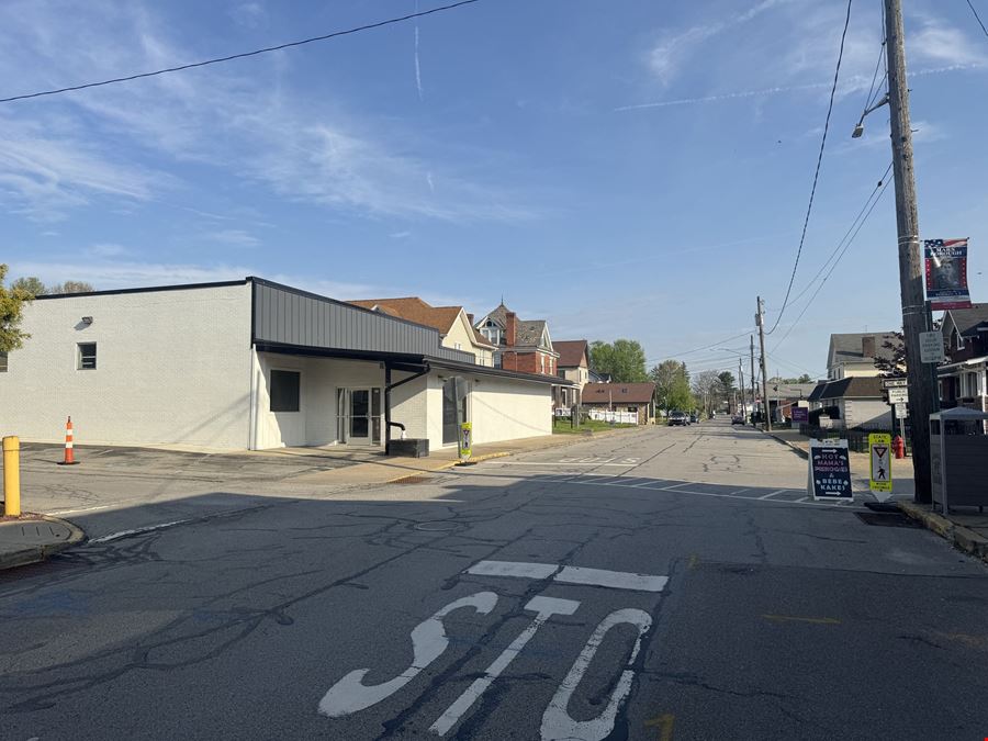 Recently Renovated Commercial Building For Sale or Lease
