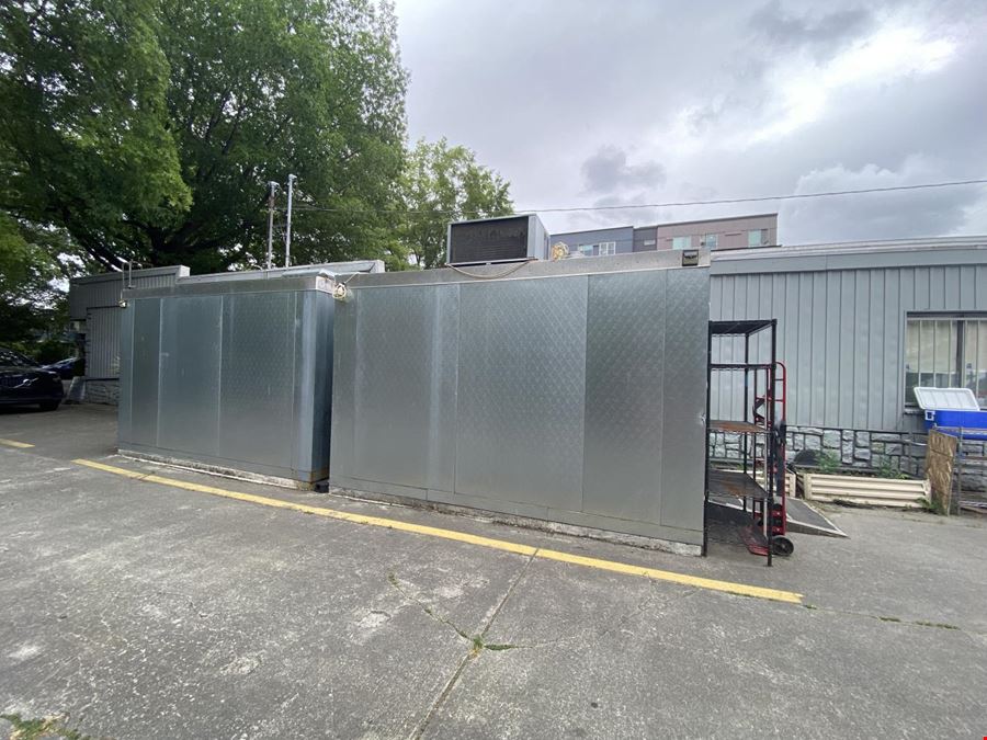 Retail Restaurant Building For Sale Near Seattle  I-90 