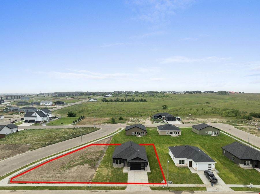 3201 & South Vacant lot 27th Ave W
