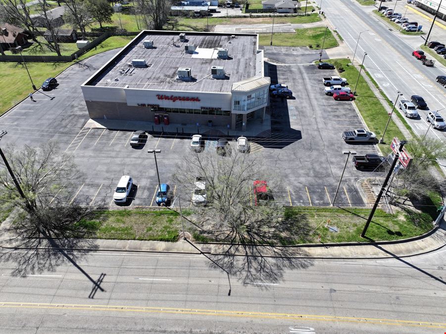 Moss Street Lafayette LA-3747