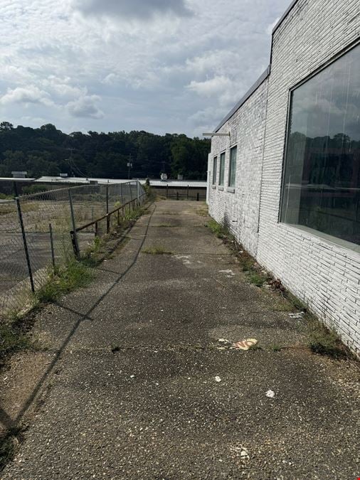 3384 Atlanta Hwy. – 4-Unit Commercial Property