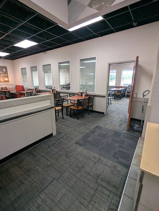 Former Golden Corral - Valley View Pkwy, Independence, MO - For Sale or Lease