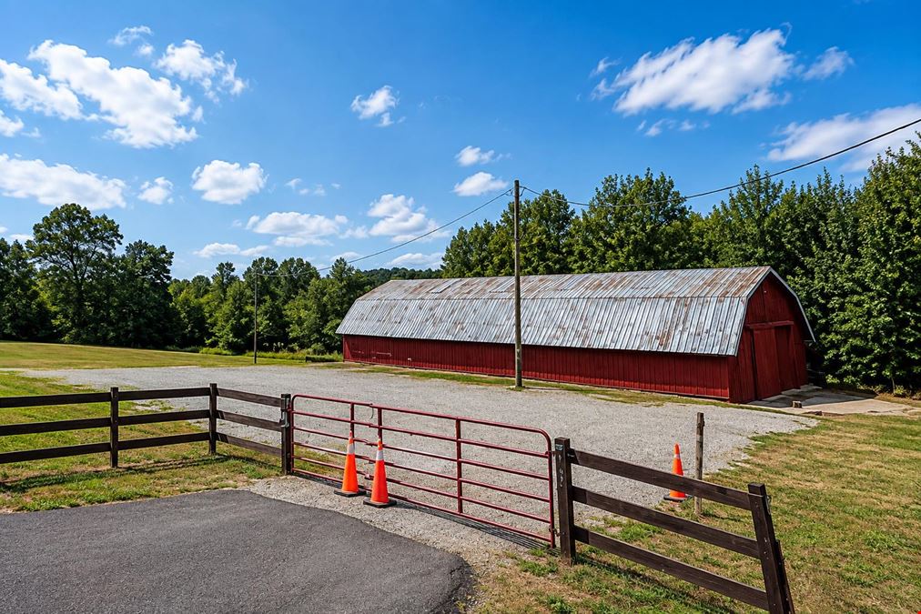 902 W Gap Creek Rd