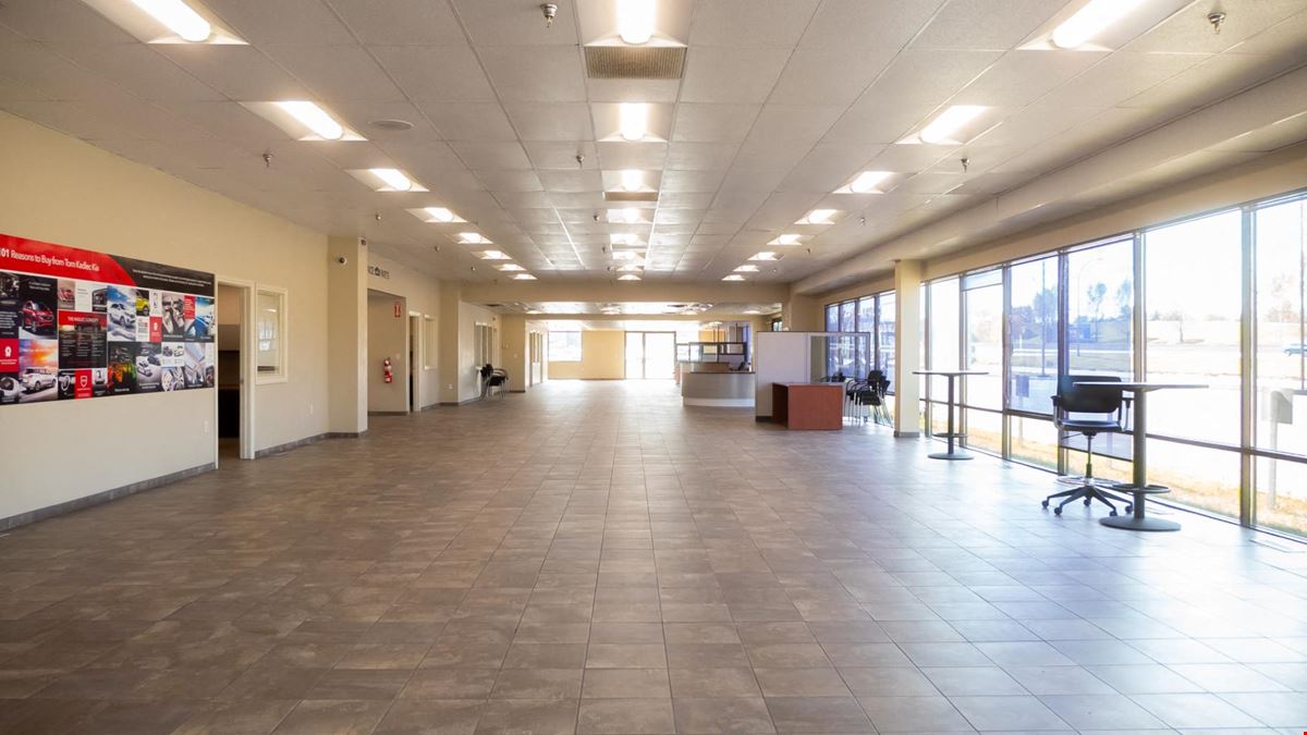 High-Exposure Highway 52 Commercial Site