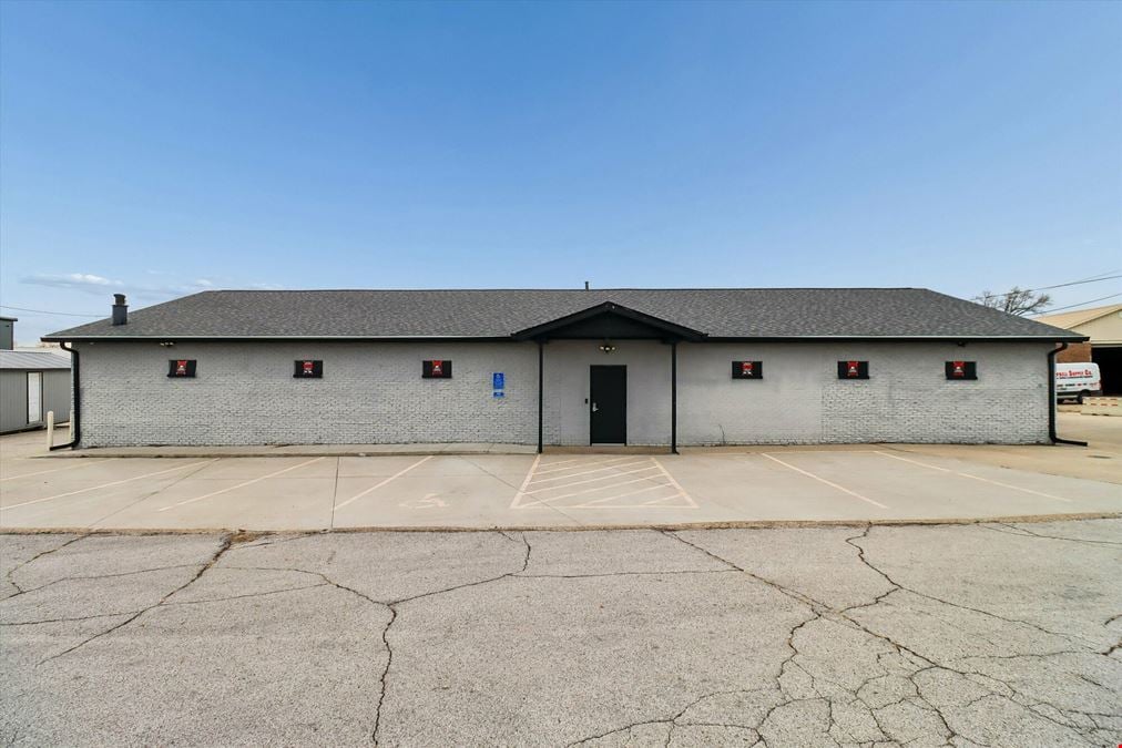 1525 E Army Post Rd