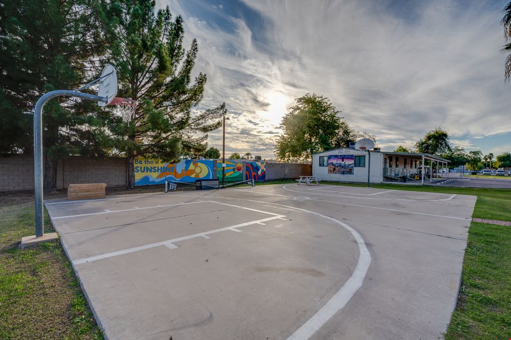 960 N Stapley Dr