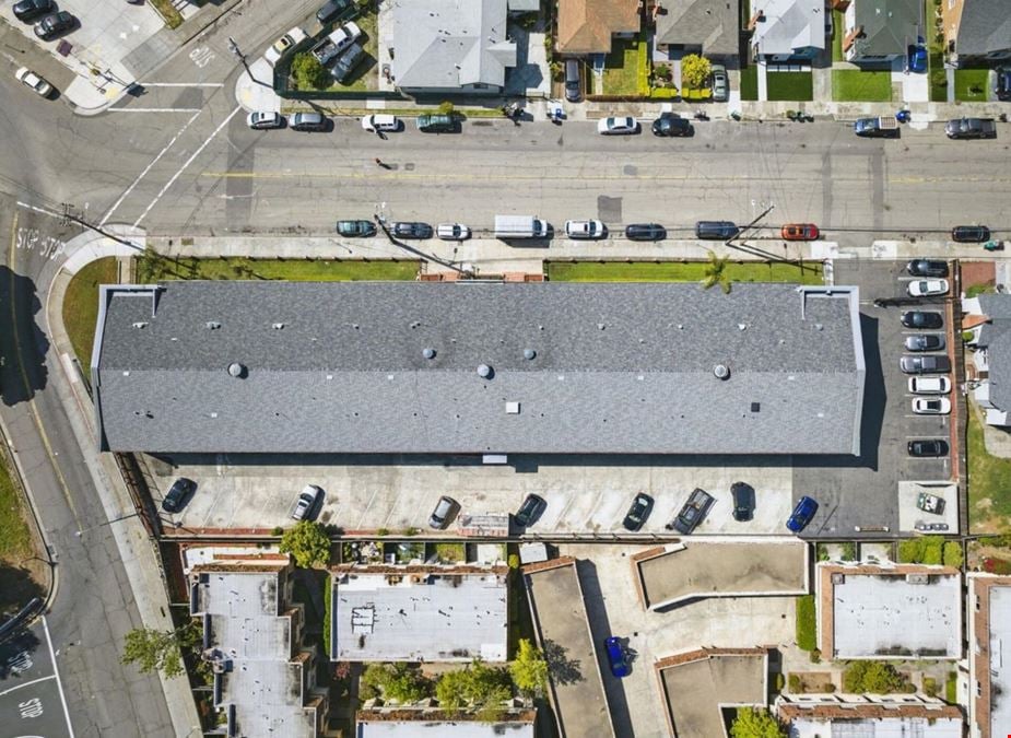40 Unit Apartment Building | $6,950,000