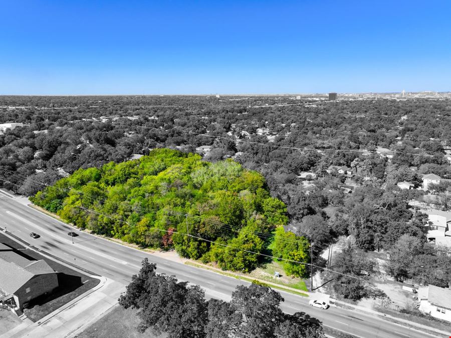 Land for Sale Just Off I-35E in Dallas
