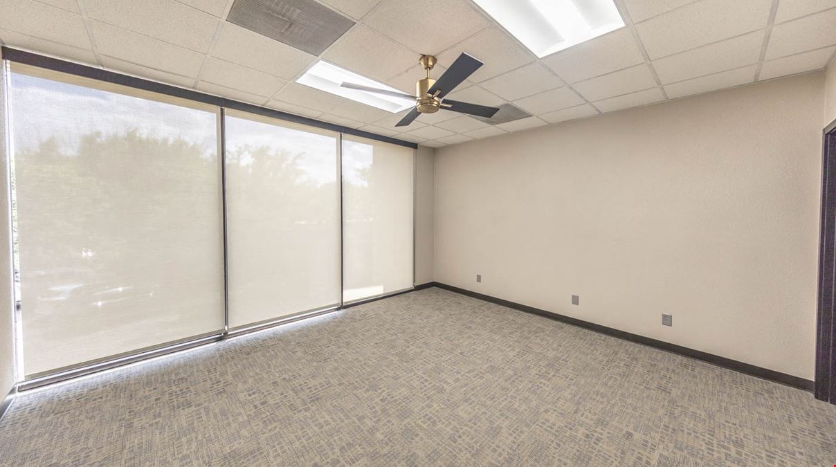4920 S Loop 289
