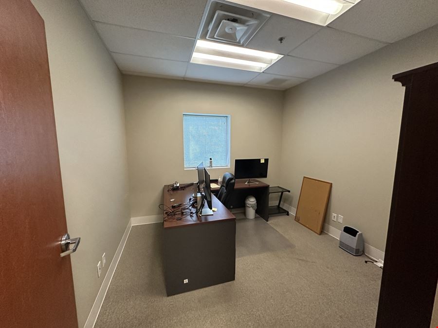 For Lease: 12,910SF Flex Property on 4.086 Acres