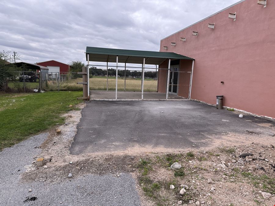 6600 Val Verde Rd, Suite C, Donna, TX 78537
