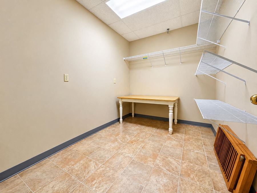 3120 Montvale Dr