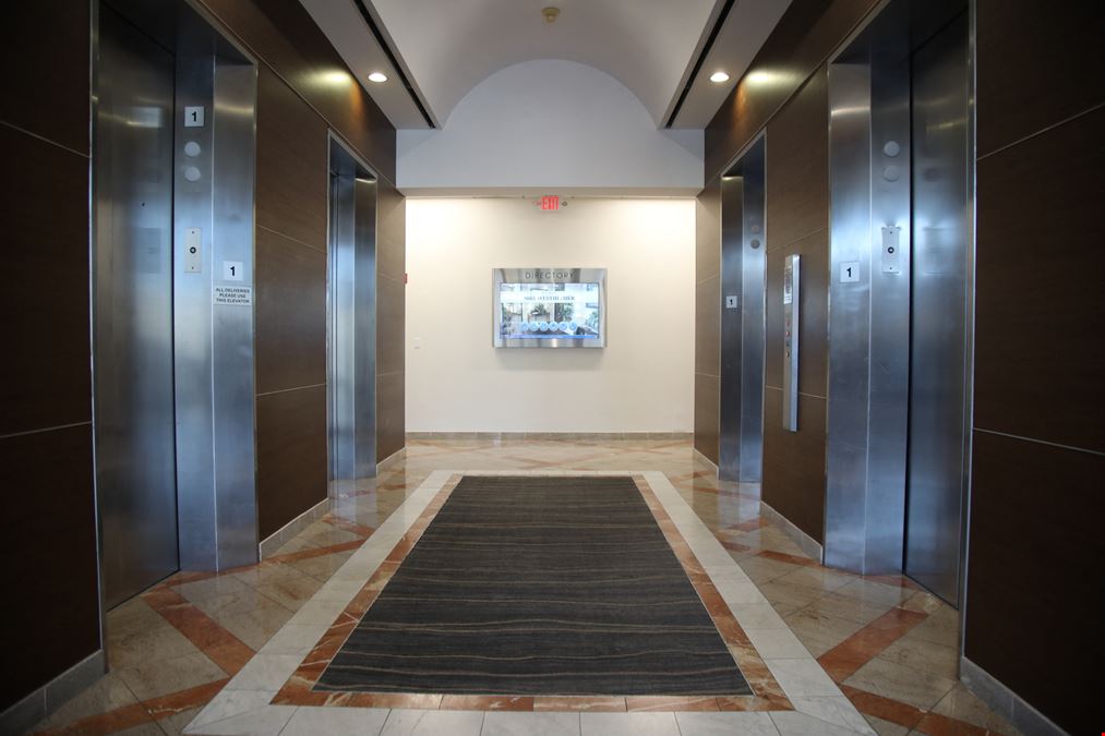 Westheimer & Beltway 8 - Office