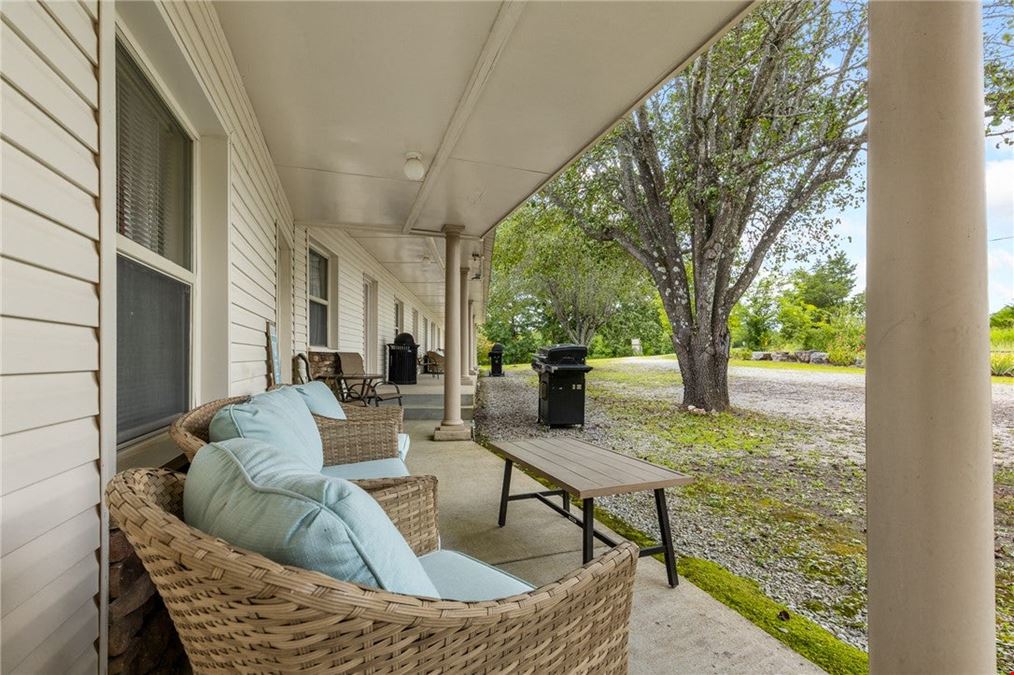 22244 N Highway 281