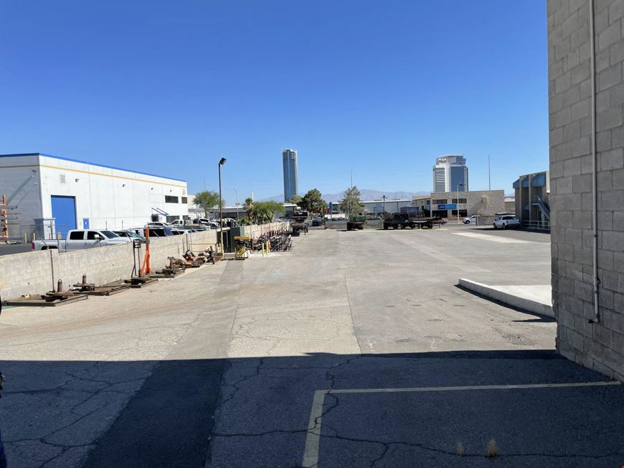 ±51,776 SF property on ±3.19 acres - FOR LEASE