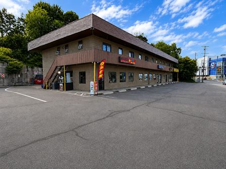 Preview of Retail space for Rent at 791 Lonsdale Avenue