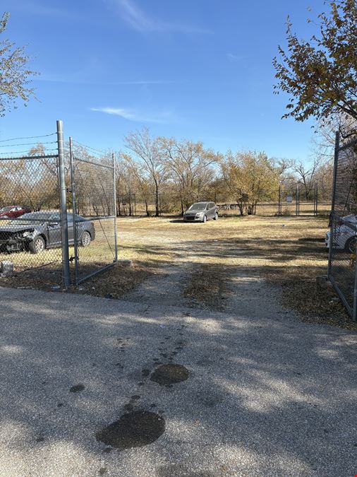 COMMERCIAL/INDUSTRIAL WITH FENCED YARD