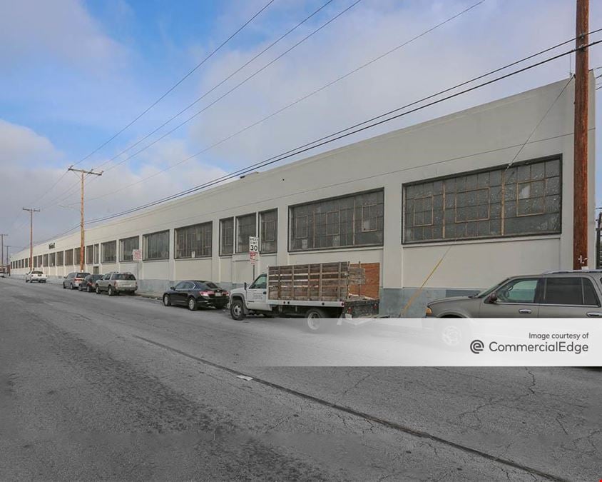 5035 Gifford Ave.