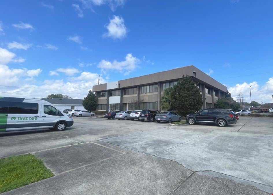 3201 General De Gaulle Drive