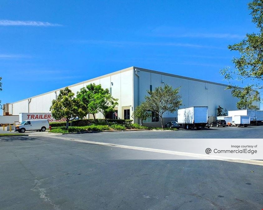 La Mirada Distribution Center