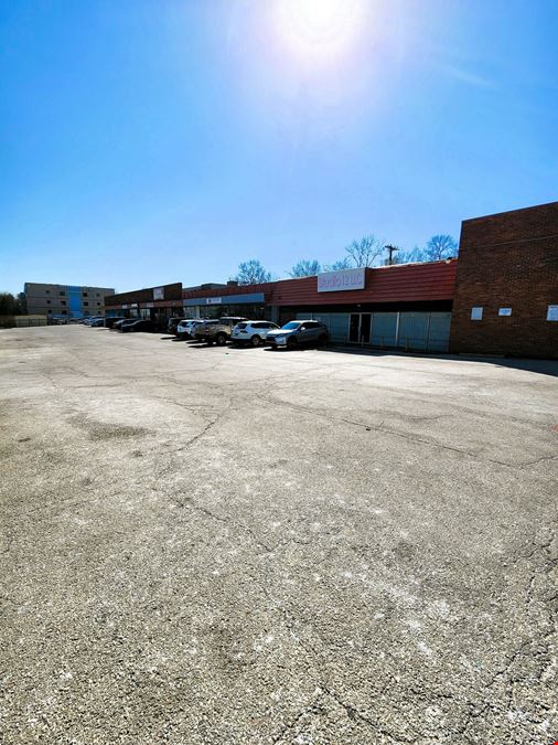 Troostwood Center