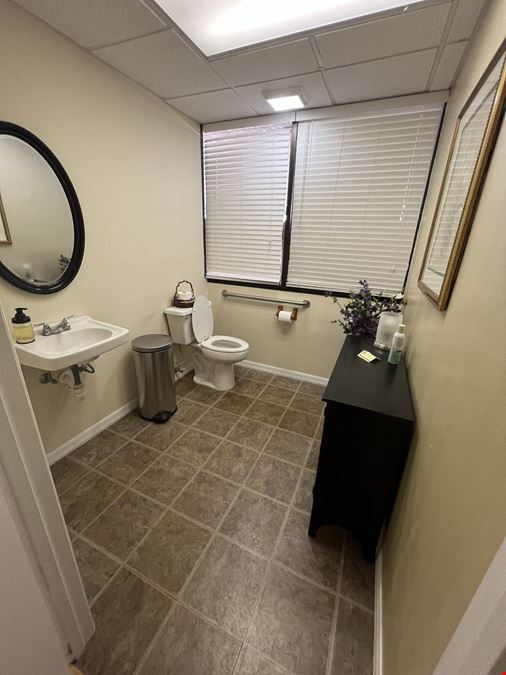 3131 S Tamiami Trail