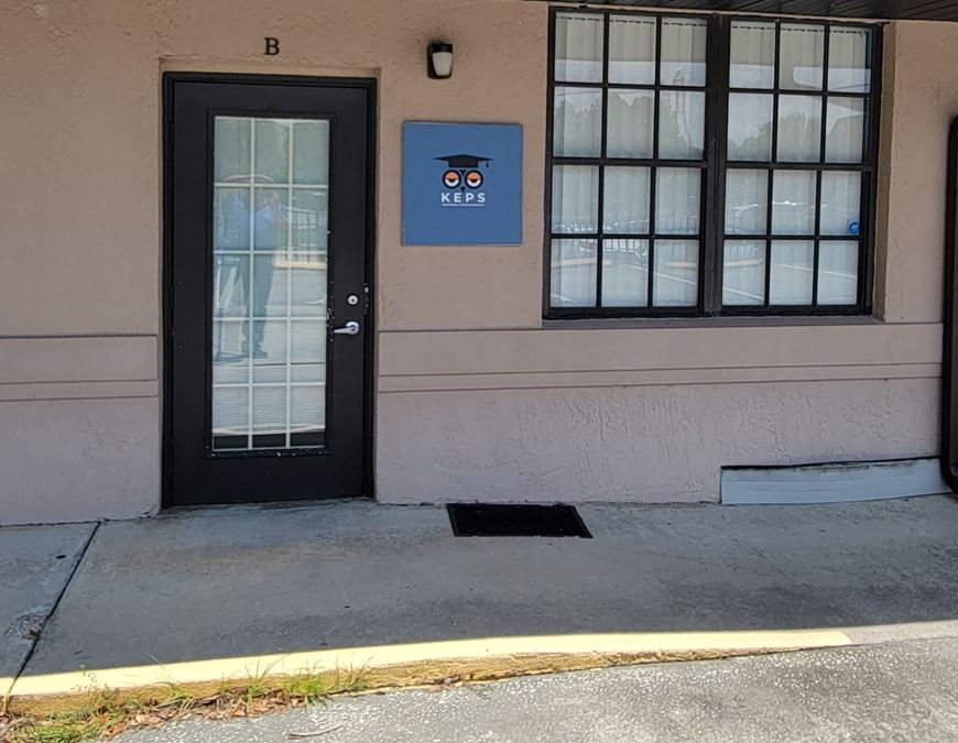 517 Deltona Blvd