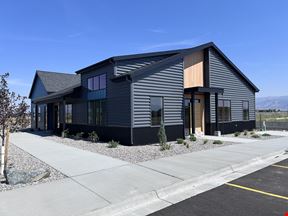 104B Wandering Way