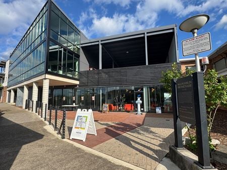 Preview of Retail space for Rent at 615 High St