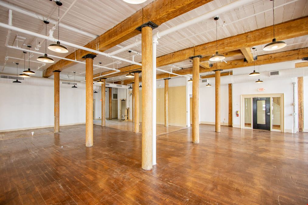Suite 100 | 912 Lady St