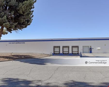 Preview of Industrial space for Rent at 700 East Continental Avenue