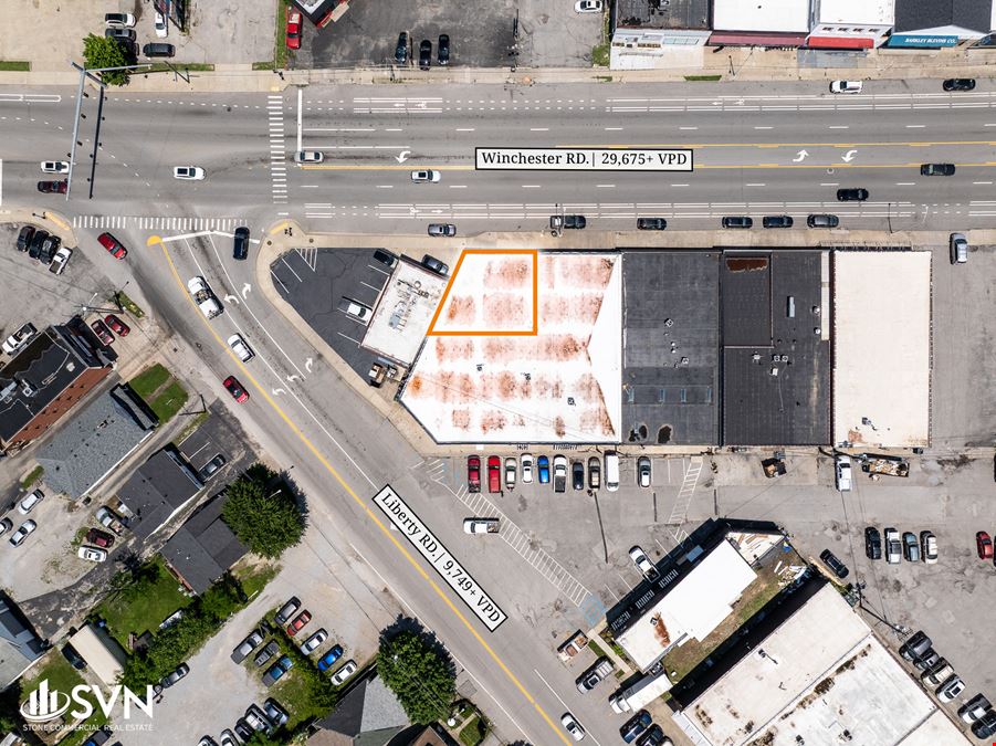 1,100 SF Retail Space For Lease