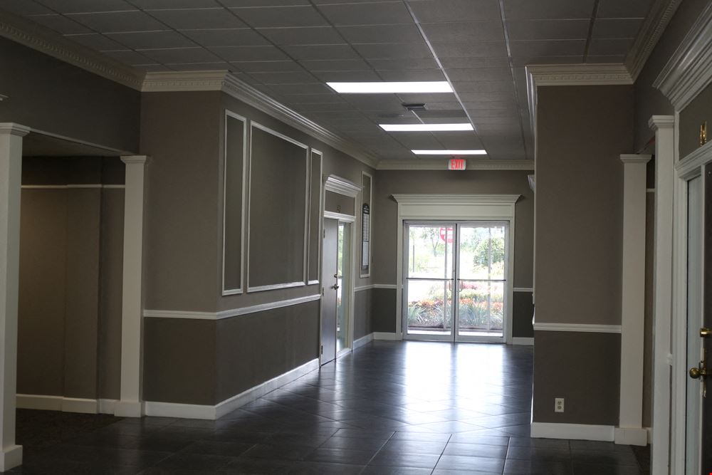 Bayou Corporate Center, Suite 100 - 2,524 RSF Available