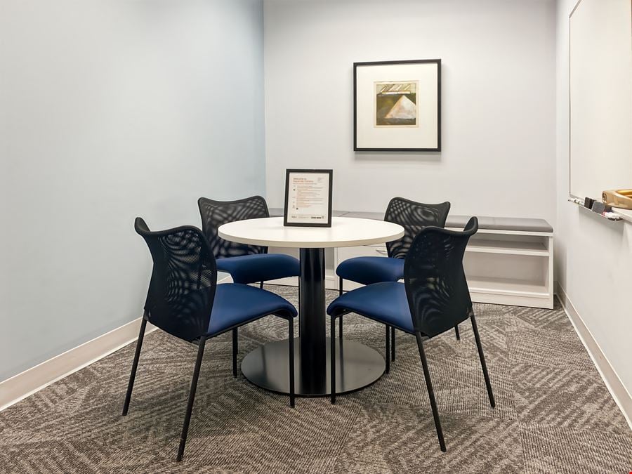 Regus - Warrenville - Cantera