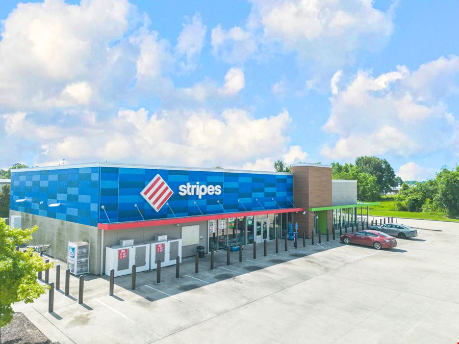 2,000 SF QSR in Operating Stripes / Sunoco Gas Station