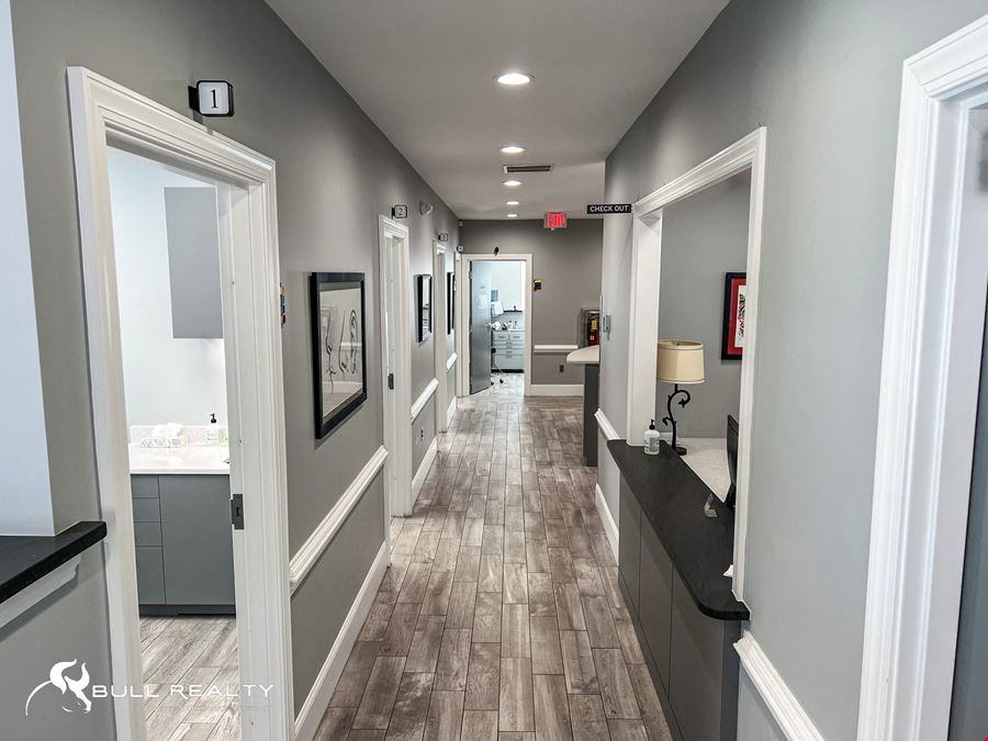 ±5,478 SF Medical Office Building in the Heart of Lexington | For Sale or Lease