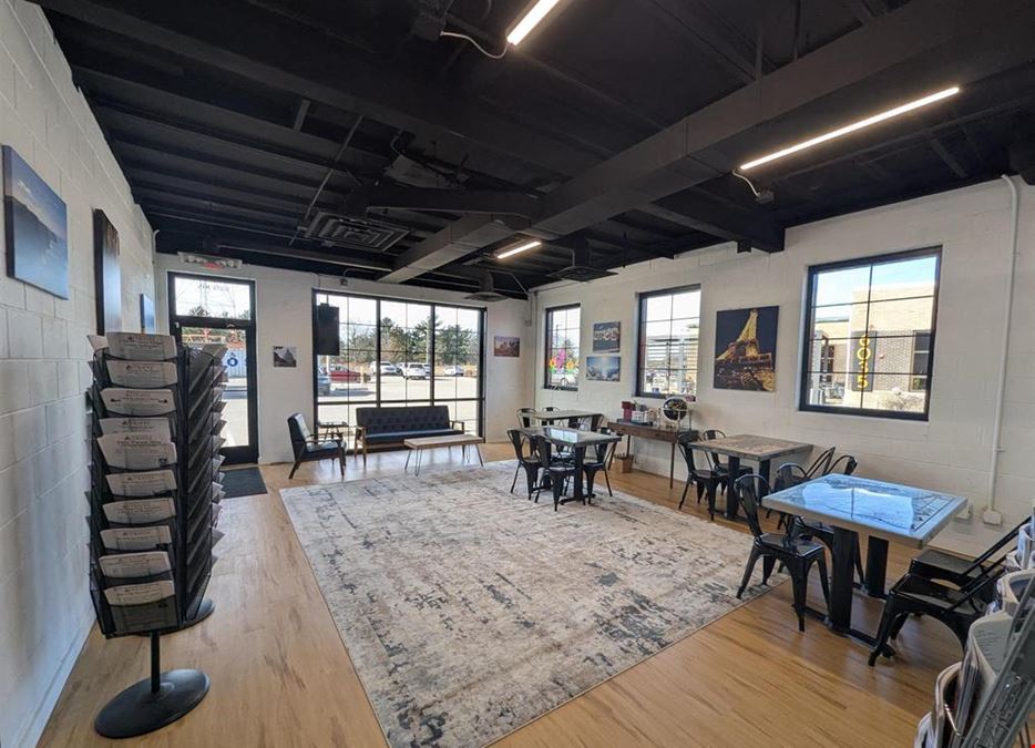 6035 N Knoxville Ave - Suites 103  & 105