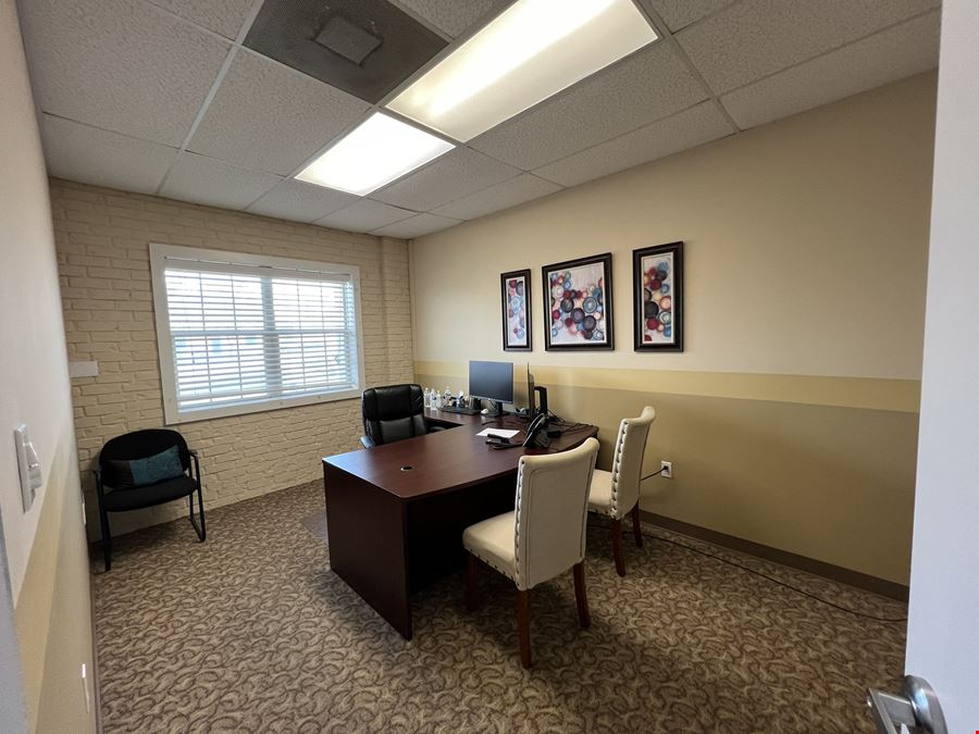 110 N Broadway St #B, La Porte, TX 77571-3457, Harris County