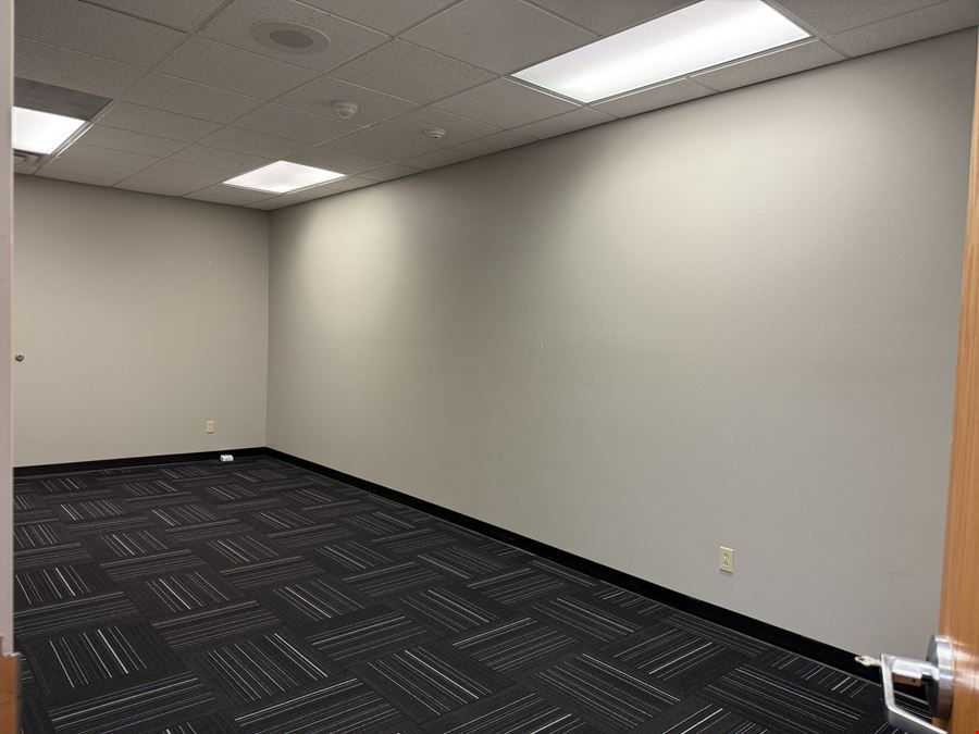 Freestanding Office for Lease In Joplin